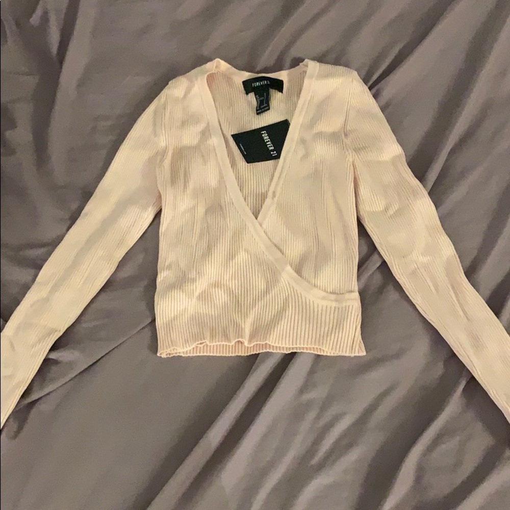 Sweater/long sleeve shirt